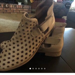 Musse & Cloud Bootie